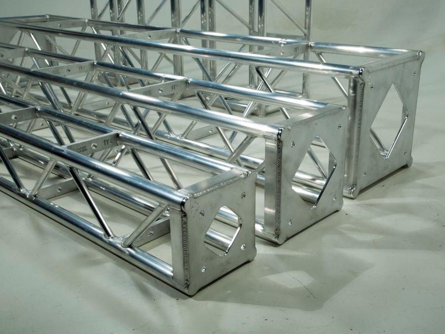Box Truss vs Ladder Truss